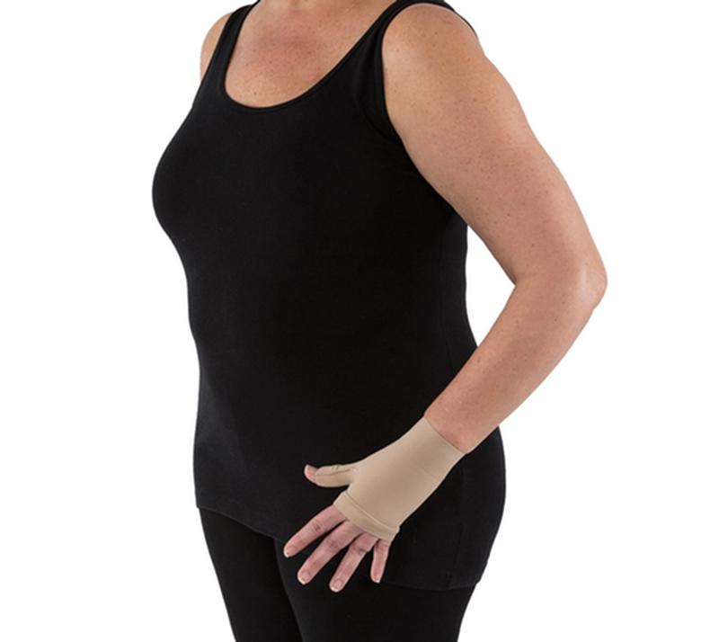 EA/1 JOBST BELLA LITE READY-TO-WEAR GAUNTLET 15-20MMHG MEDIUM BEIGE LATEX-FREE More info...