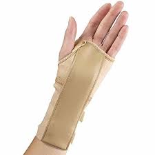 EA/1 CHAMPION MEDIUM ELASTIC WRIST SPLINT LEFT HAND MD (6 3/4 - 7 1/2") PADDED CLOSURE BEIGE
